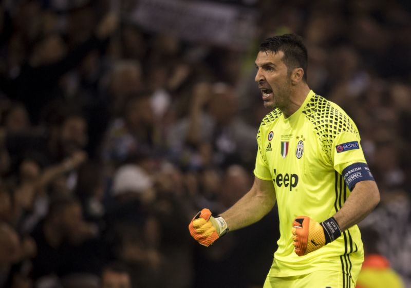 Italský brankář Gianluigi Buffon.