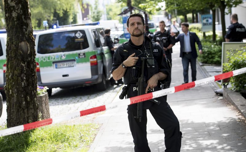 Zásah policie v Mnichově. Zásah policie v Mnichově.