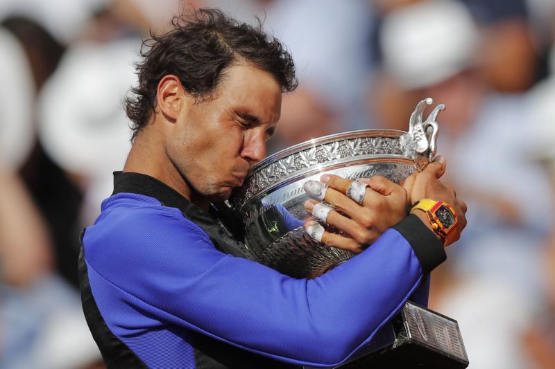 Rafael Nadal po vítězství na French Open. Rafael Nadal po vítězství na French Open.