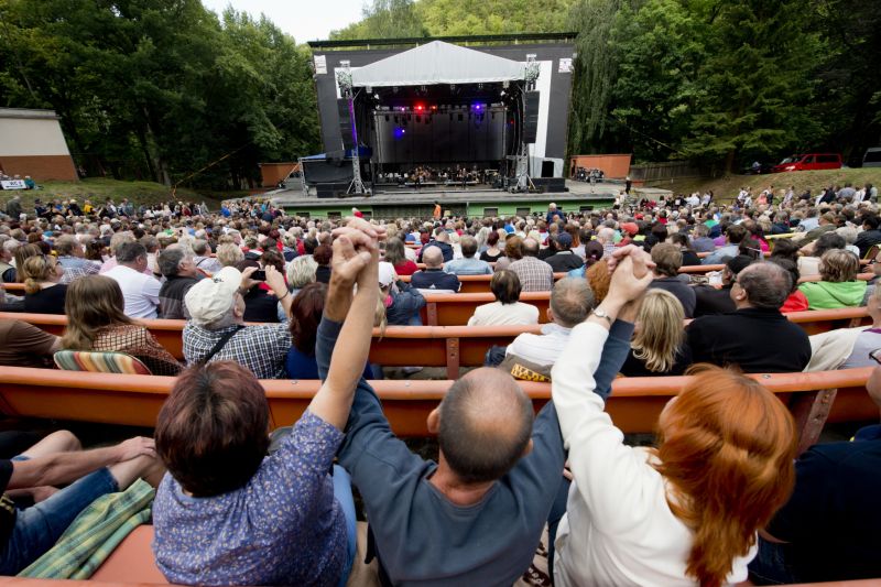 Letní kino Karlovy Vary.