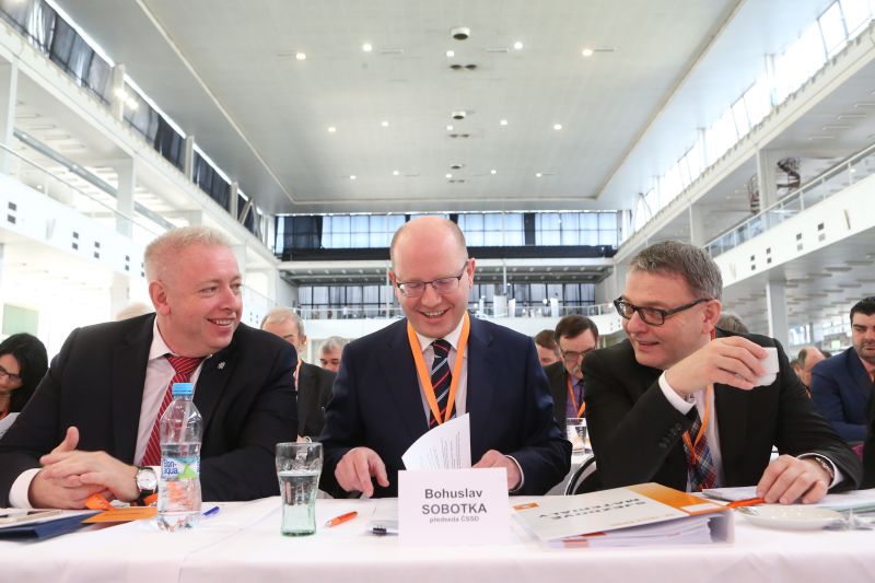 Milan Chovanec (vlevo), Bohuslav Sobotka (uprostřed), Lubomír Zaorálek. Milan Chovanec (vlevo), Bohuslav Sobotka (uprostřed), Lubomír Zaorálek.