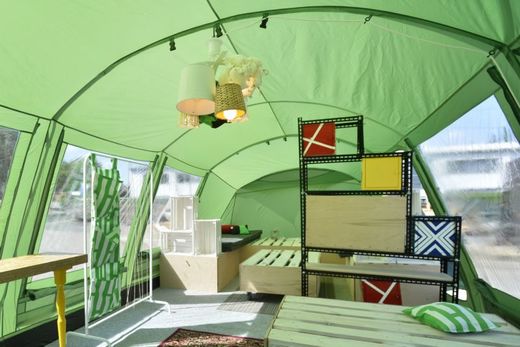 Na snímku Camping stan od studentů Fakulty designu a umění Ladislava Sutnara Západočeské univerzity.