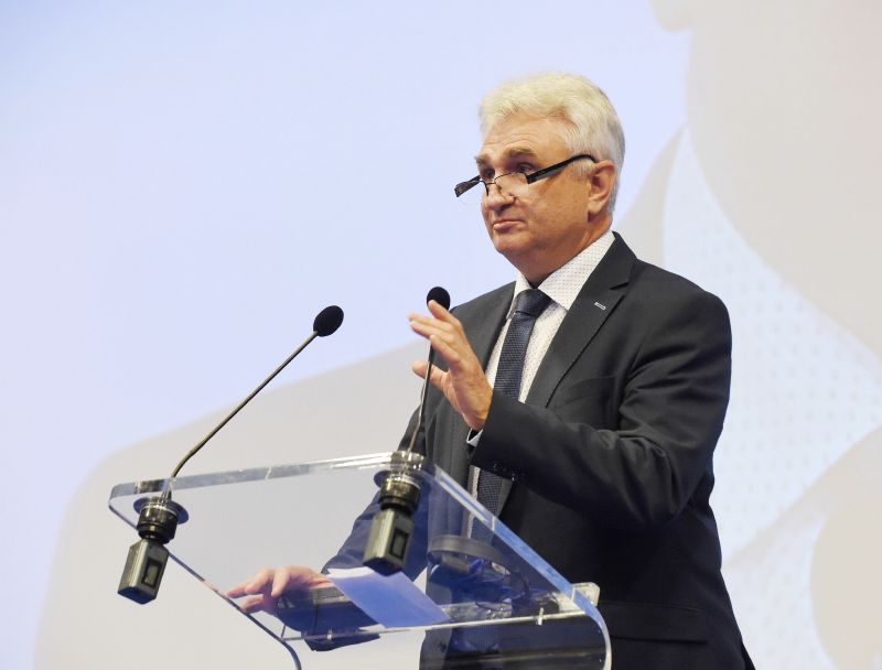 Milan Štěch. Milan Štěch.