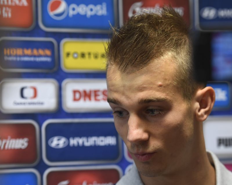 záložník Ajaxu a české reprezentace do 21 let Václav Černý. záložník Ajaxu a české reprezentace do 21 let Václav Černý.