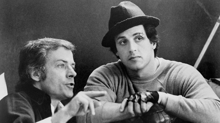 Filmový režisér John G. Avildsen (vlevo) s americkým hercem Sylvesterem Stallonem.