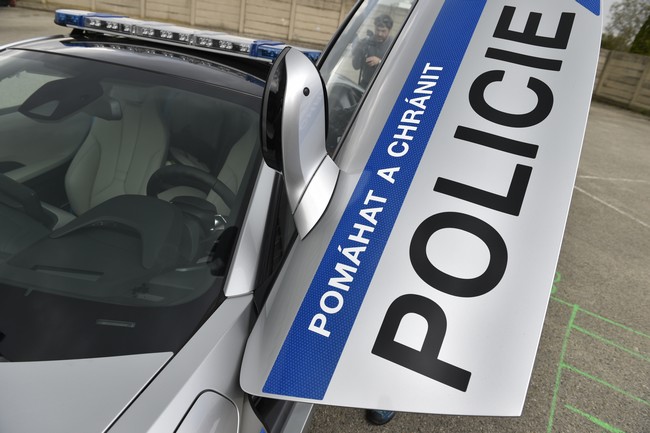 Policejní supersport byl vrácen firmě BMW. 