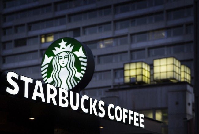 Starbucks chce nabídnout pracovní místo uprchlíkům.