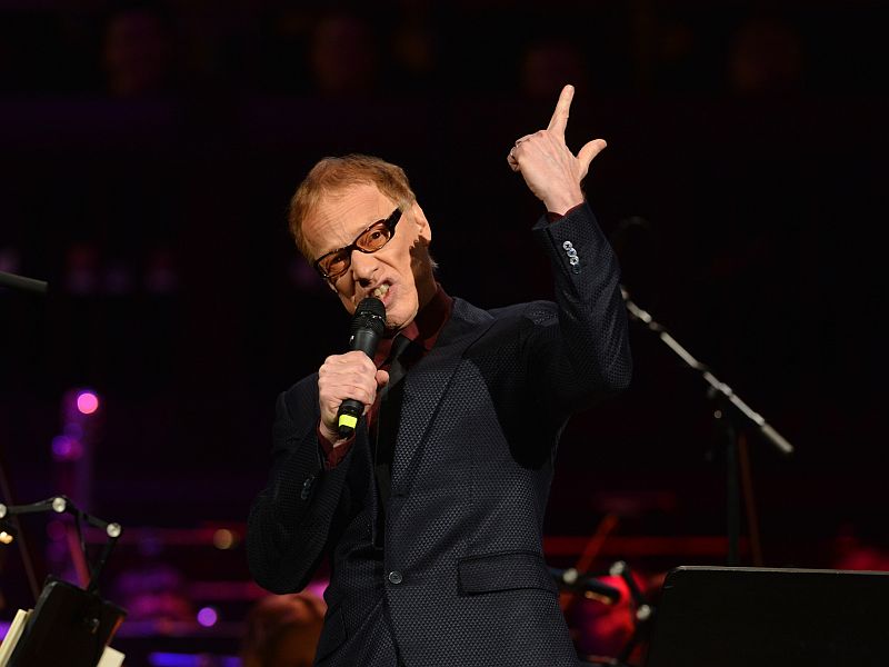 Skladatel Danny Elfman.