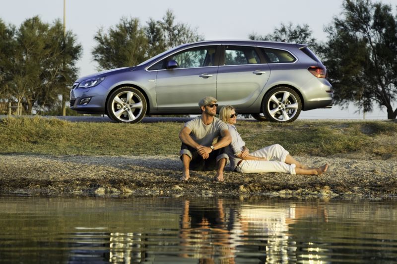 Vychutnat si letní idylku pomáhá i to, žr auto je na horkou sezonu dobře připravené (ilustrační foto).