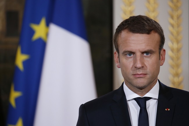 Na fotce Emmanuel Macron, prezident Francie.