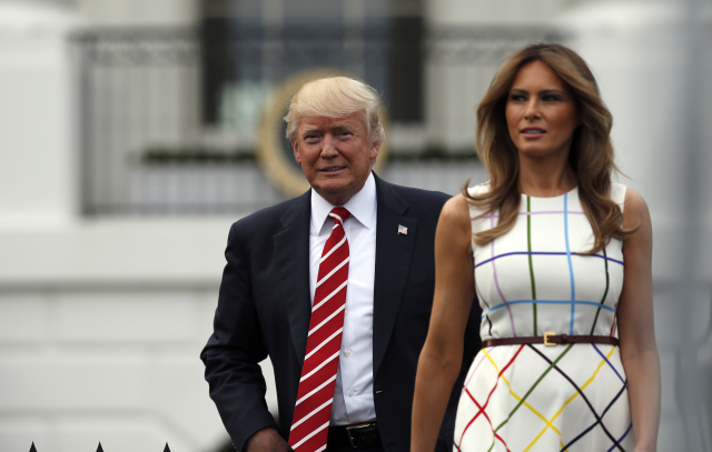Prezident Donald Trump s manželkou Melanií. Prezident Donald Trump s manželkou Melanií.