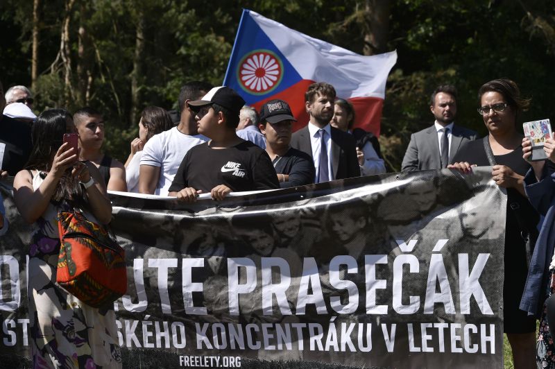 Protest v Letech i Písku.