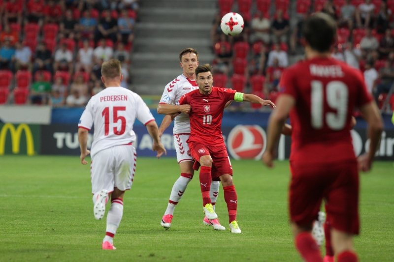 Michal Trávník v zápase s Dánskem.