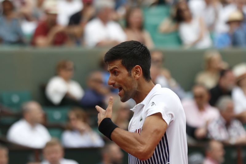 Srbský tenista Novak Djokovič se zachoval jako přítel. Srbský tenista Novak Djokovič se zachoval jako přítel.