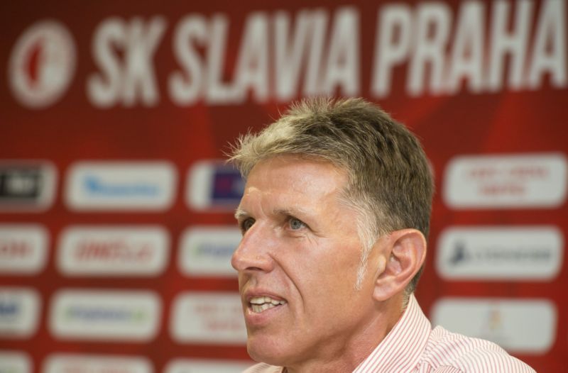 Trenér pražské Slavie Jaroslav Šilhavý má k dispozici hvězdný kádr.