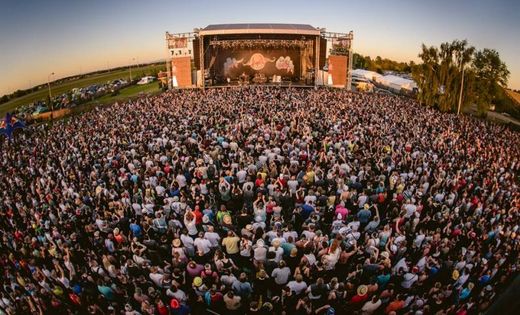 Letošní ročník Rock for People se koná v Hradci Králové od 4. do 6. července.