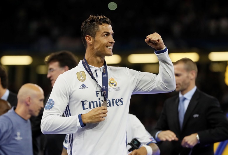 Cristiano Ronaldo už je trojnásobným otcem. 
