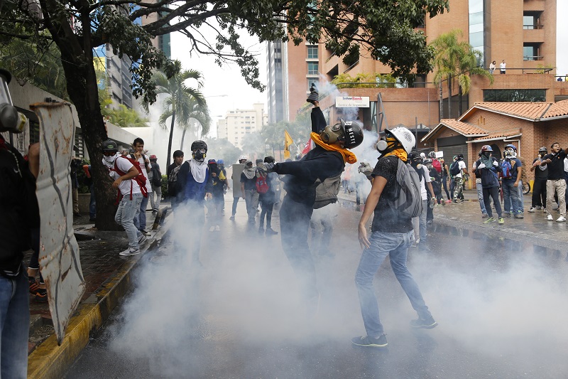 Při protestech ve Venezuele již zemřelo 104 lidí.