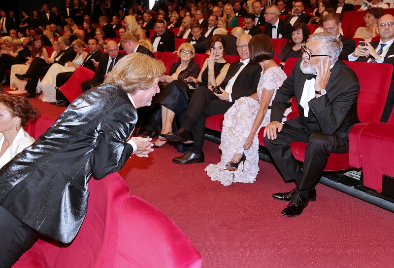 S Bartoškou si Kramár povídal i před promítáním. Jen se moc dobře neslyšeli.