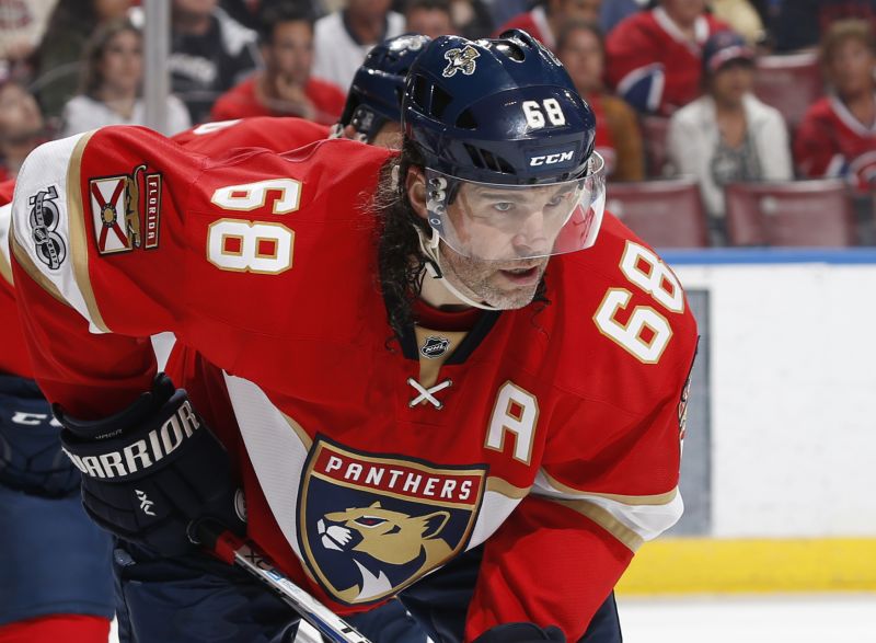 Jaromír Jágr ještě v dresu Floridy Panthers. Jaromír Jágr ještě v dresu Floridy Panthers.