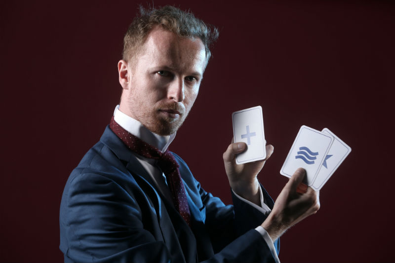 Profesionální mentalista a hypnotizér Jakub Kroulík.