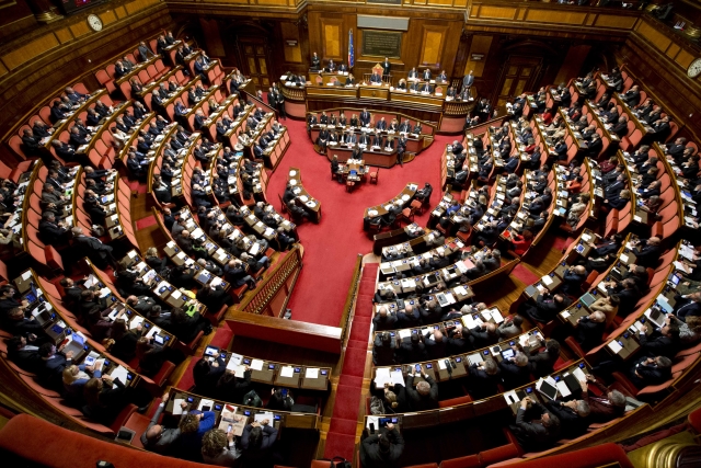 Zasedání italského parlamentu.