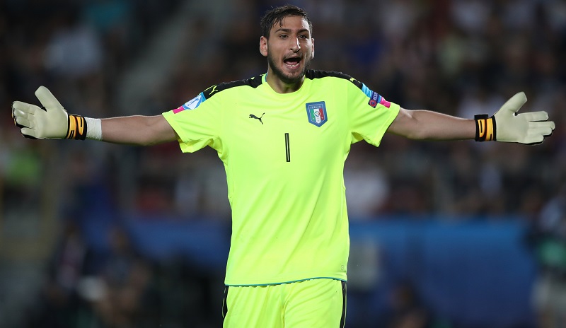 Italský brankář Gianluigi Donnarumma.