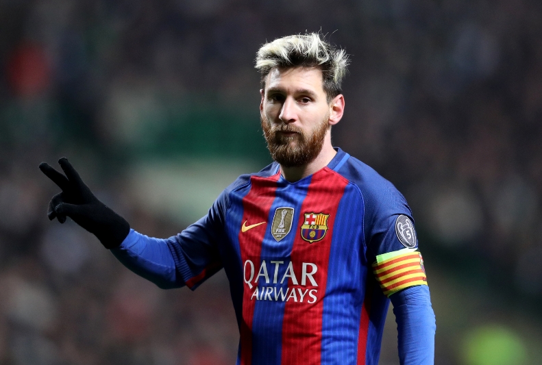 Lionel Messi dostal pokutu ve výši čtvrt milionu eur. Lionel Messi dostal pokutu ve výši čtvrt milionu eur.