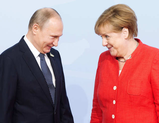 Německá kancléřka Angela Merkelová a ruský prezident Vladimir Putin.