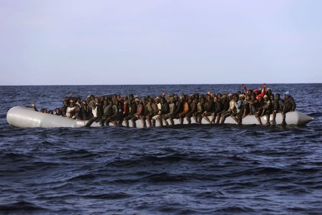 Od začátku letošního roku připlulo do Evropy přes Středozemní moře už více než 100 tisíc migrantů.