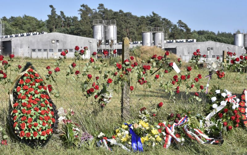 Památník romského holokaustu v Letech u Písku.