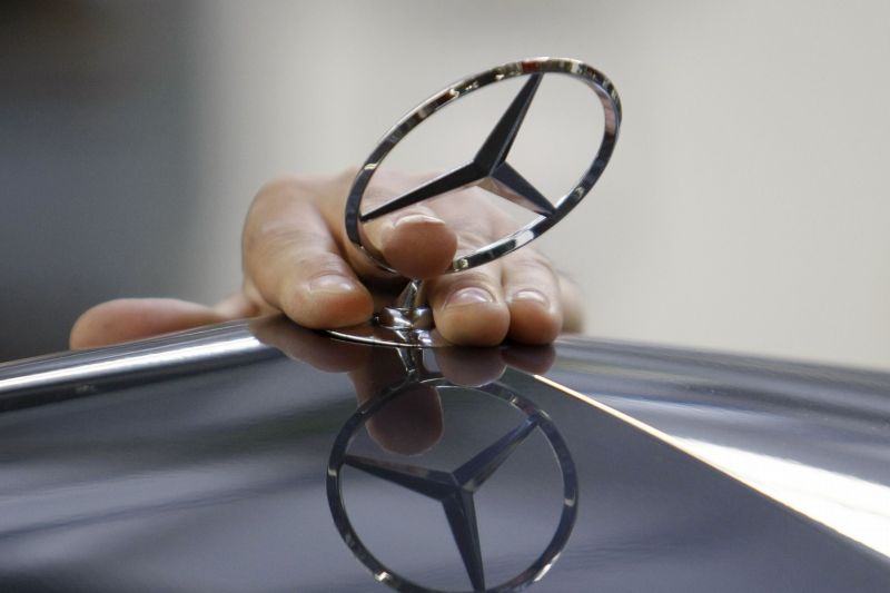 Kvůli úpravám motorů musí do servisů miliony mercedesů (ilustrační foto).