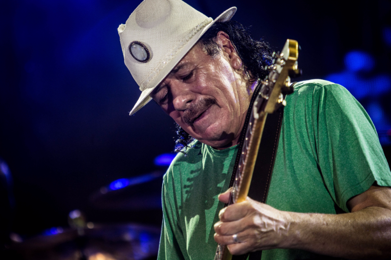 Zpěvák a skladatel Carlos Santana.