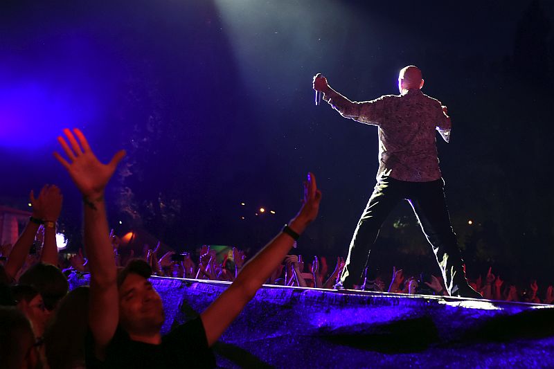 Skupina Midnight Oil z Austrálie vystoupila 21. července v Ostravě na hudebním festivalu Colours of Ostrava. Na snímku je zpěvák Peter Garrett.