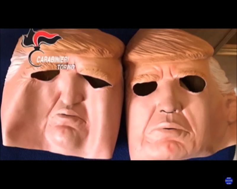 Masky Donalda Trumpa.