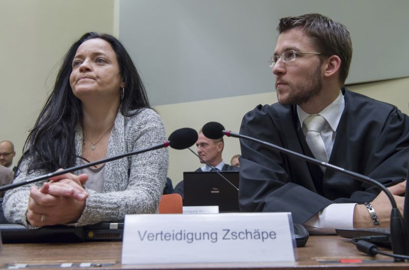 Obžalovaná Beate Zschäpeová. Obžalovaná Beate Zschäpeová.
