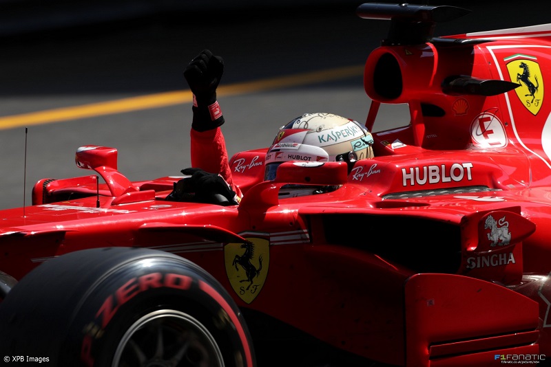 Sebastian Vettel v kokpitu Formule 1 (ilustrační foto).
