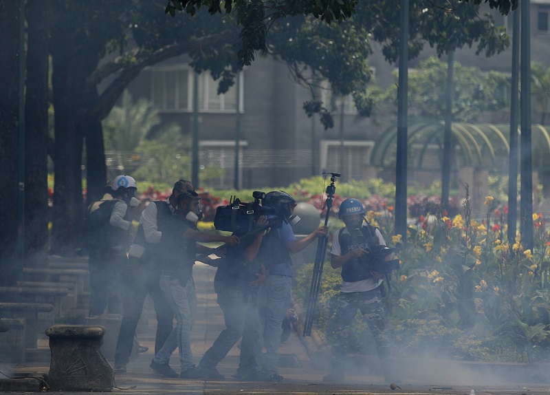 Při protestech ve Venezuele zahynulo již přes 120 lidí.