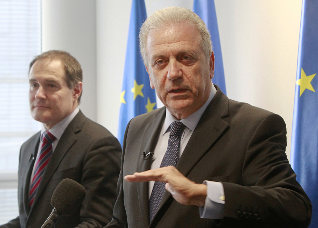 Eurokomisař pro vnitro Dimitris Avramopulos.