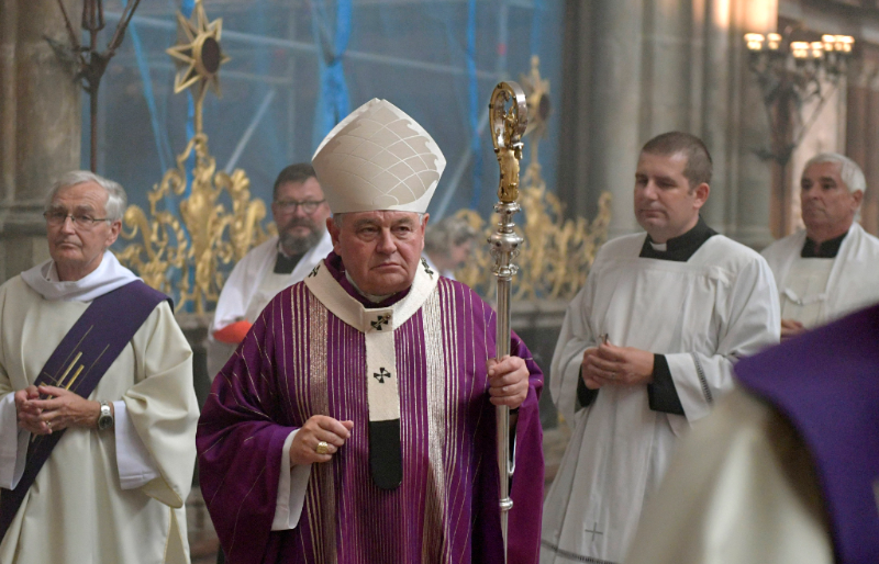 Kardinál Dominik Duka. 