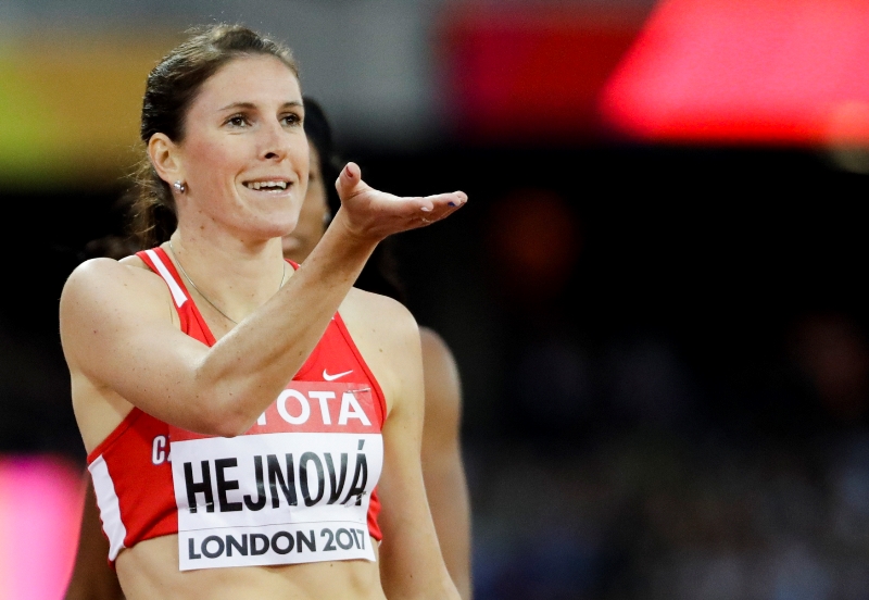 Zuzana Hejnová bez problémů ovládla své smifinále a postoupila z prvního místa. 