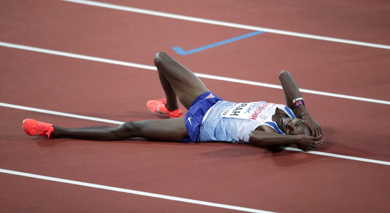 Mo Farah se s kariérou rozloučil druhým místem.
