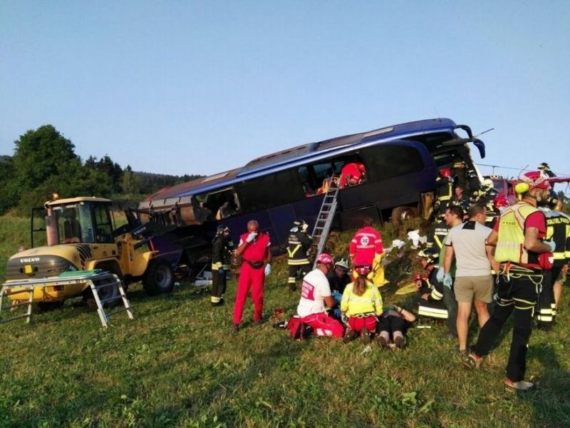 Nehoda autobusu v Itálii. 