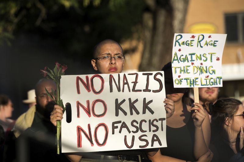 Solidarita s obětmi násilí v USA. 