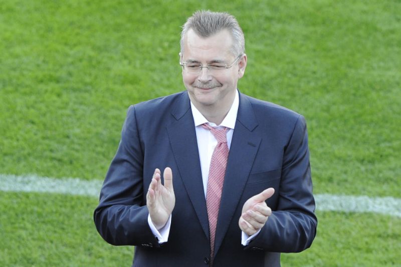 Předseda představenstva fotbalové Slavie Jaroslav Tvrdík. Předseda představenstva fotbalové Slavie Jaroslav Tvrdík.