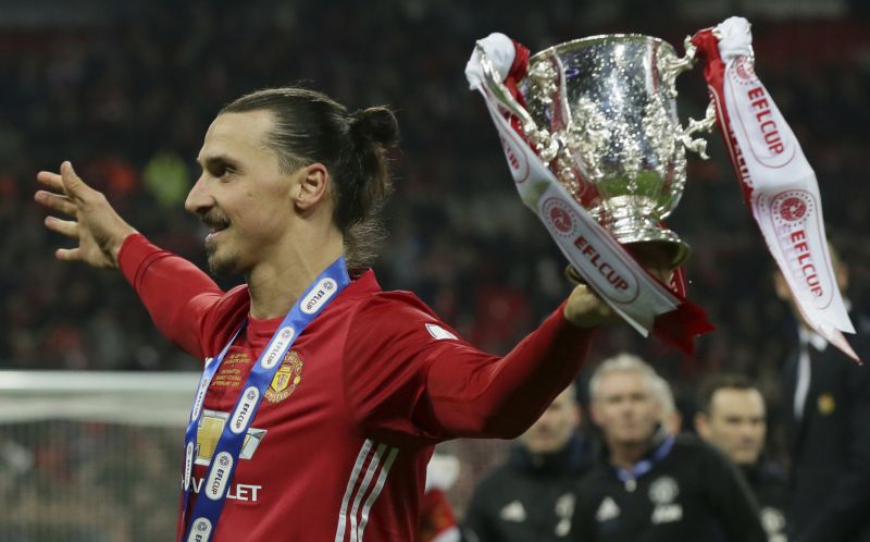Zlatan Ibrahimovič v loňském roce řádil v dresu Manchesteru.