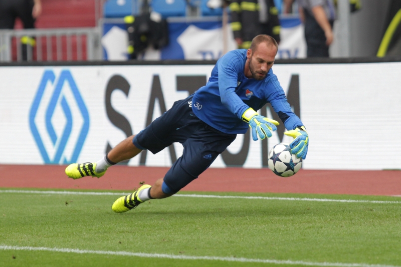 Petr Vašek se brzy po nepříjemné srážce zapojil do částečného tréninku. Petr Vašek se brzy po nepříjemné srážce zapojil do částečného tréninku.