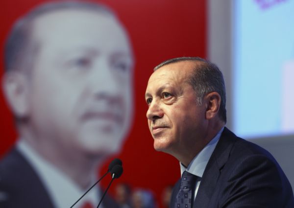 Turecký prezident Recep Tayyip Erdogan. Turecký prezident Recep Tayyip Erdogan.