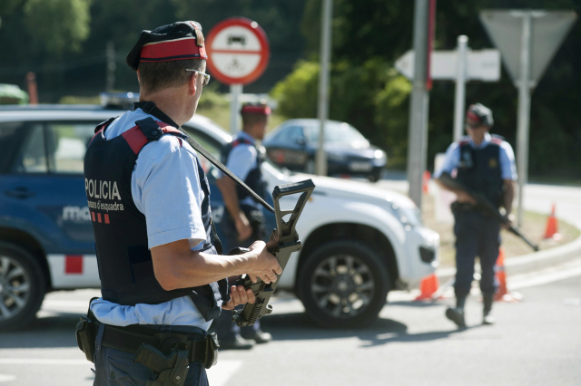 Španělská policie. Španělská policie.