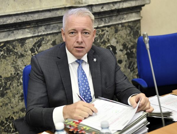 Ministr vnitra Milan Chovanec. Ministr vnitra Milan Chovanec.
